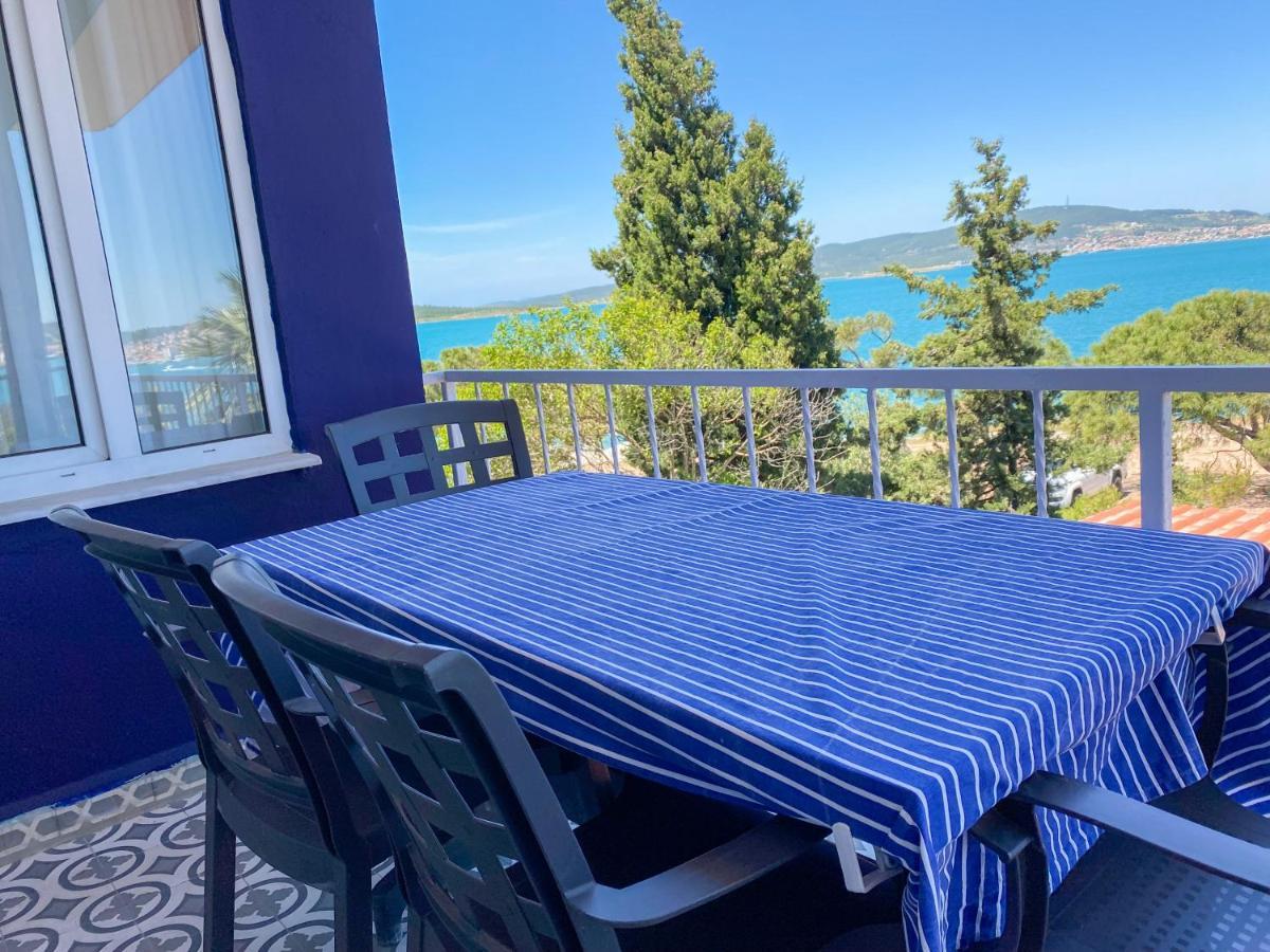 Lacivert Hotel Ayvalik Exterior foto