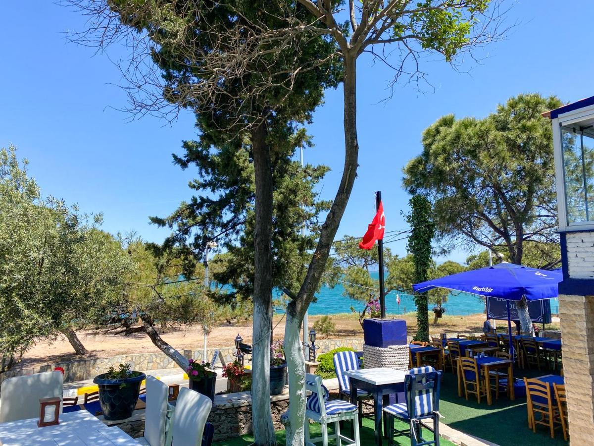 Lacivert Hotel Ayvalik Exterior foto