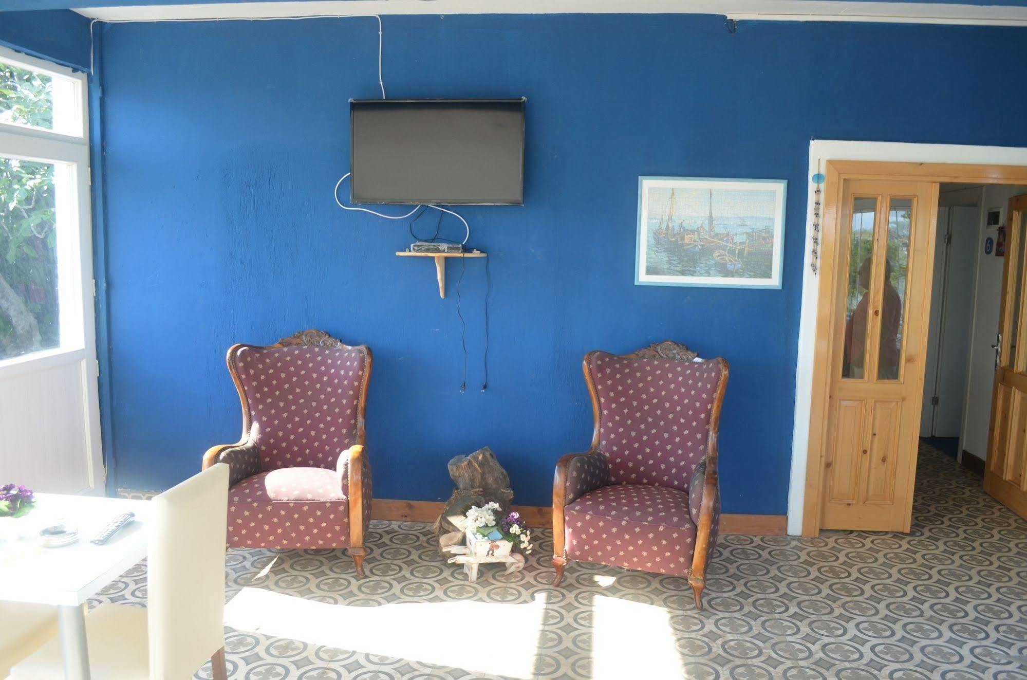 Lacivert Hotel Ayvalik Exterior foto
