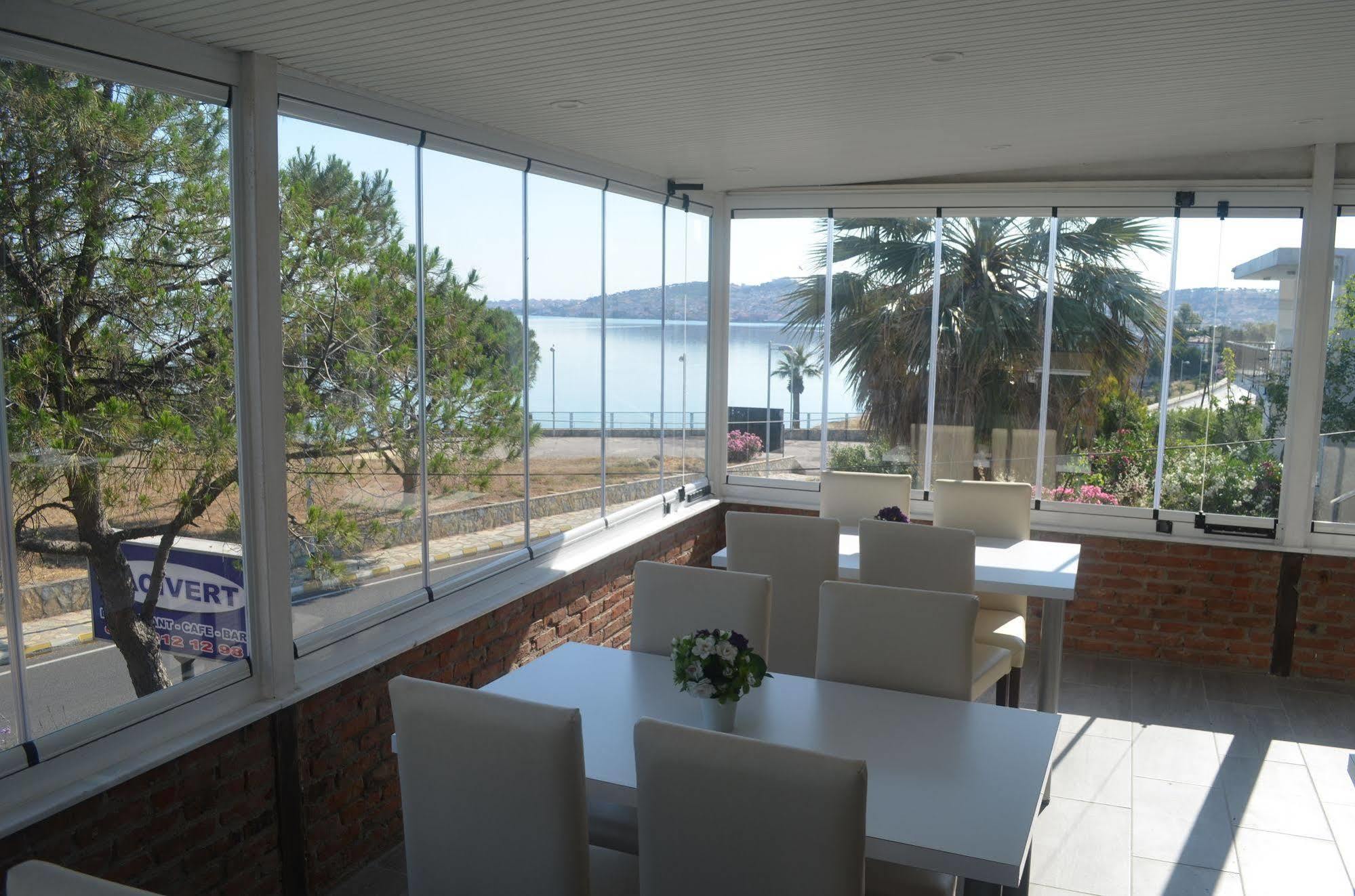 Lacivert Hotel Ayvalik Exterior foto