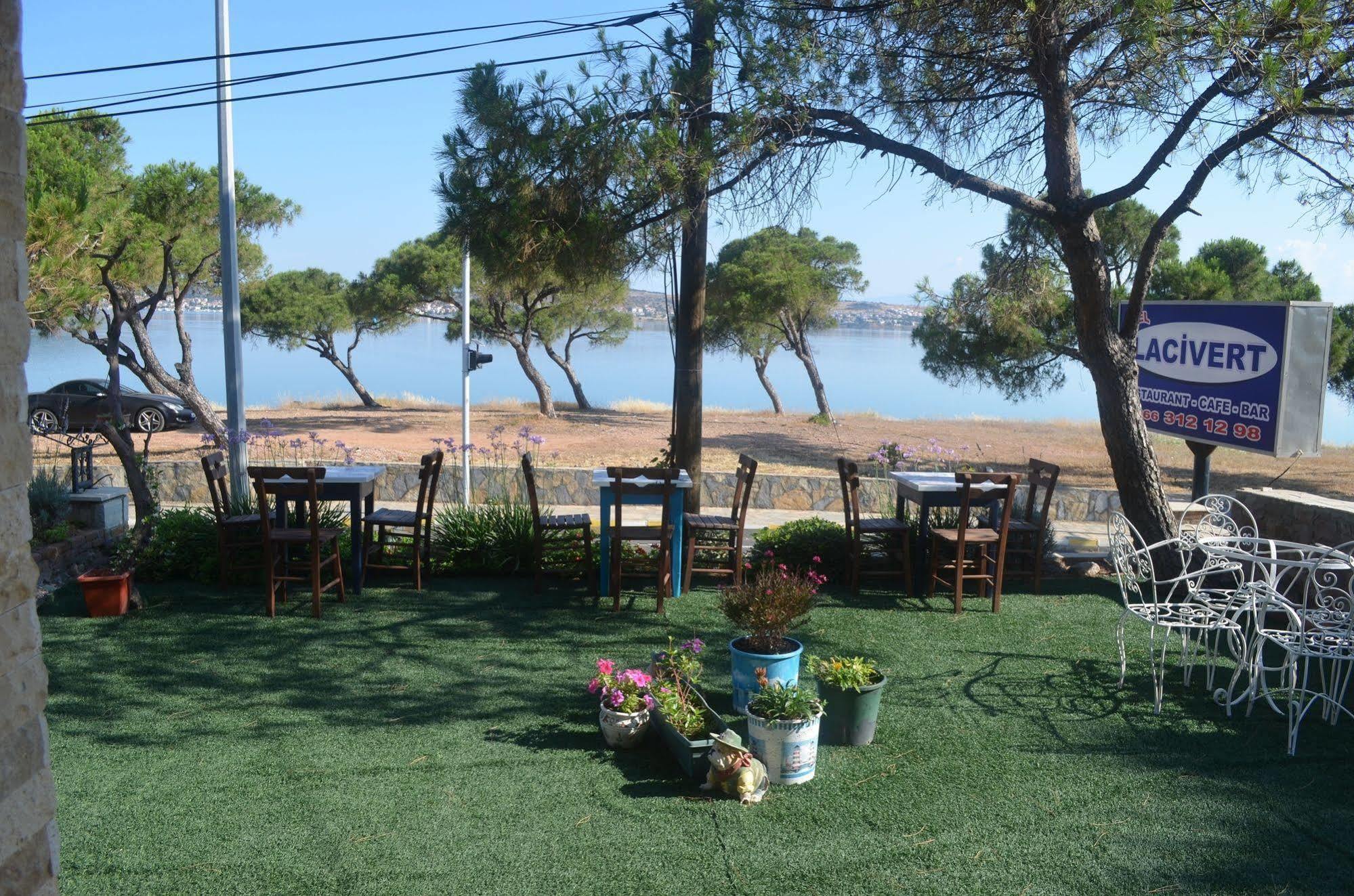Lacivert Hotel Ayvalik Exterior foto